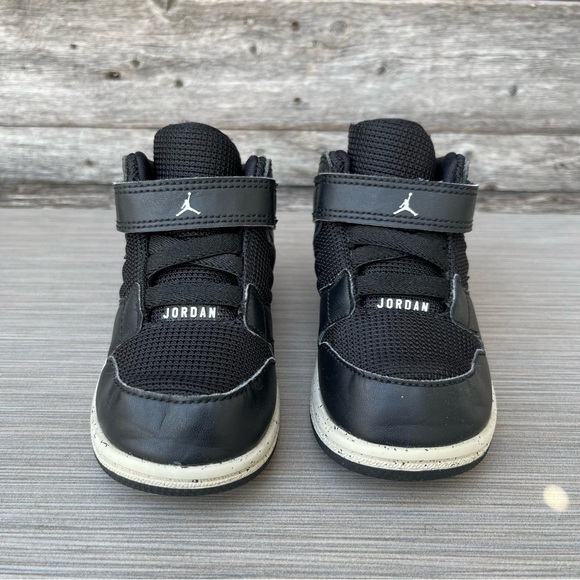 JORDAN 1 FLIGHT 4 PREM BT Shoes - Picture 4 of 7